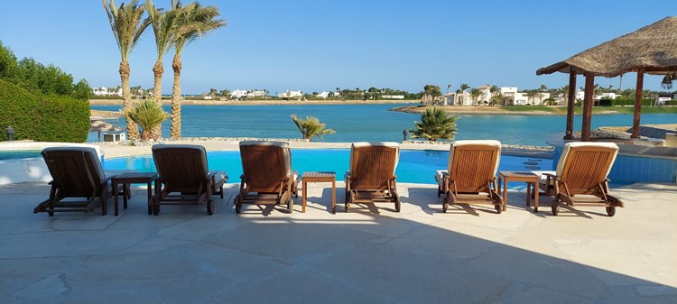 Villa with Private pool, jacuzzi & Jetty - 5